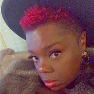 Meet your Posher, Brittney